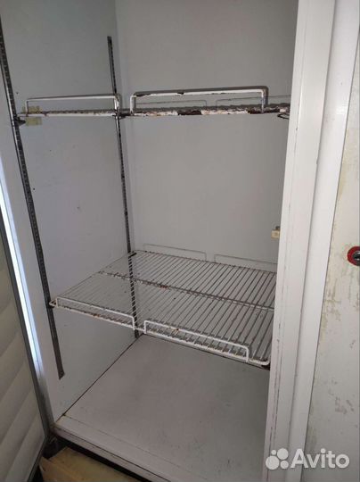 Холодильный шкаф Ариада б/у
