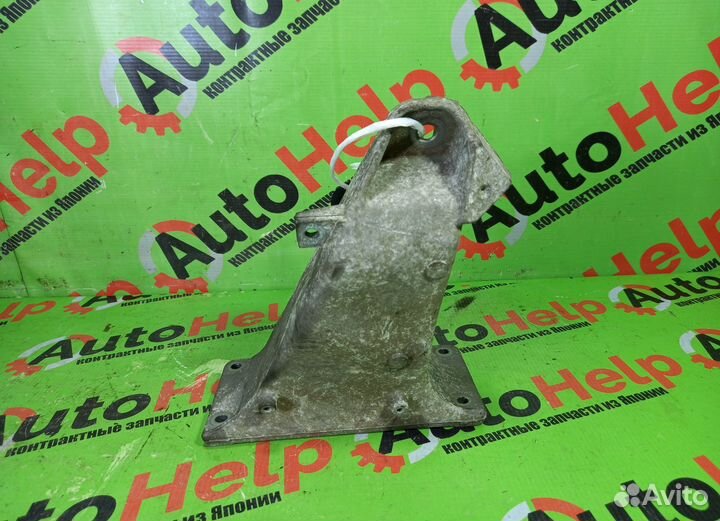 Кронштейн опоры двс BMW 5-series E39 M54B22 правый