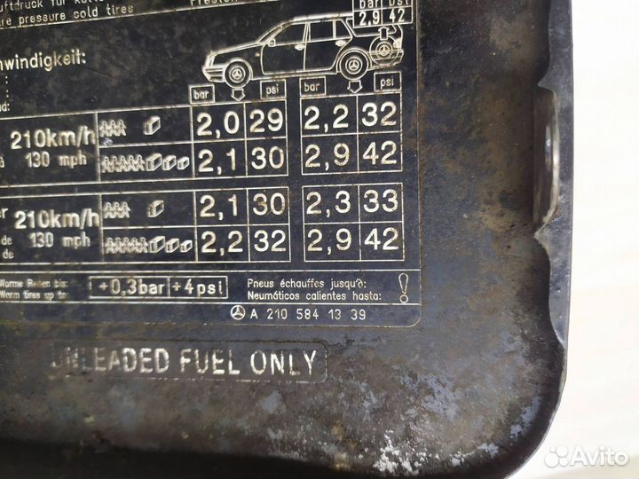 Лючок бензобака Mercedes W210