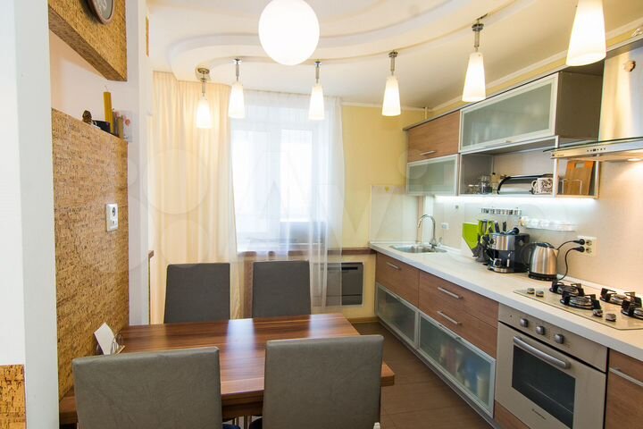 3-к. квартира, 65 м², 9/10 эт.