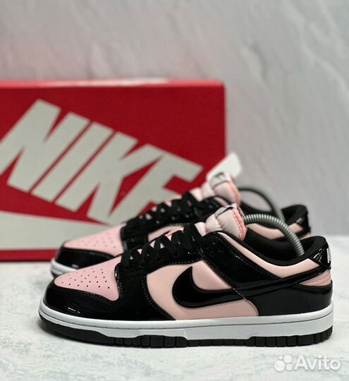 Кроссовки женские Nike Dunk Low ESS pink/ black