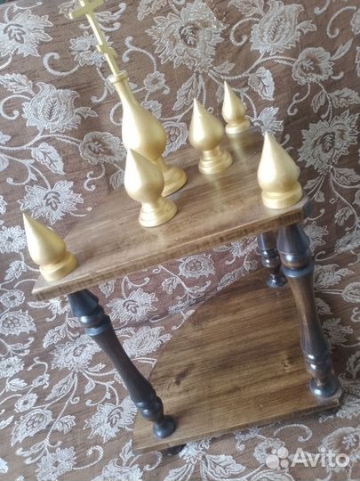 Угловая полка для икон ручной работы