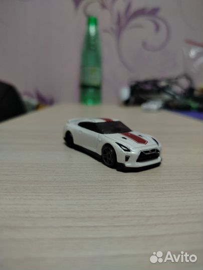Hot Wheels 17 Nissan GTR (R35)