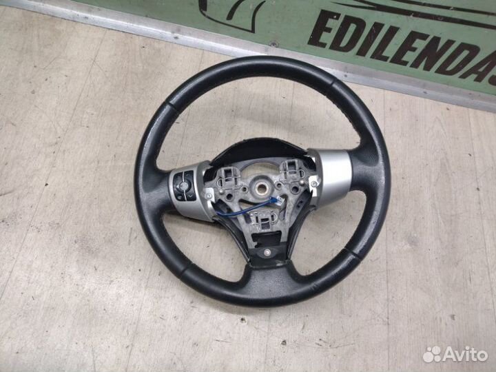 Руль Toyota Yaris XP90 2005-2011