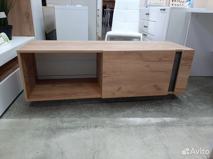 Тумба тв 1,3 м дуб золотой