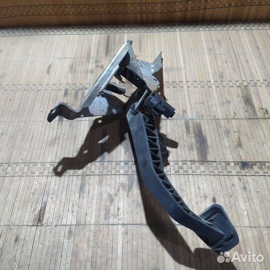 Педаль сцепления Ford Focus 2 универсал 1 2006