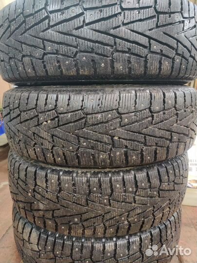 Roadstone Winguard Spike 225/65 R17 106T