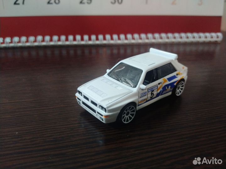 Модель автомобиля Lancia Delta Integrale Hotwheels
