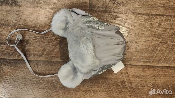 Зимняя шапка на девочку Новая