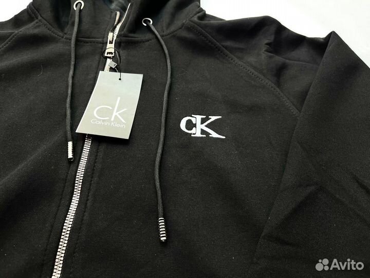 Спортивные костюмы Calvin Klein