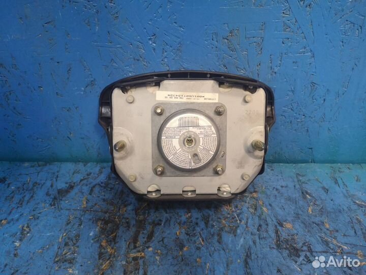 Подушка безопасности водителя Volkswagen Passat B5