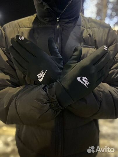 Перчатки Nike