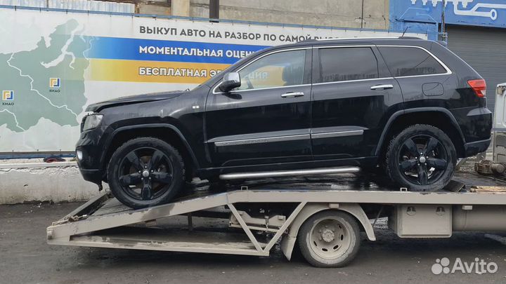 Накладка торпедо левая с торца Jeep Grand Cherokee