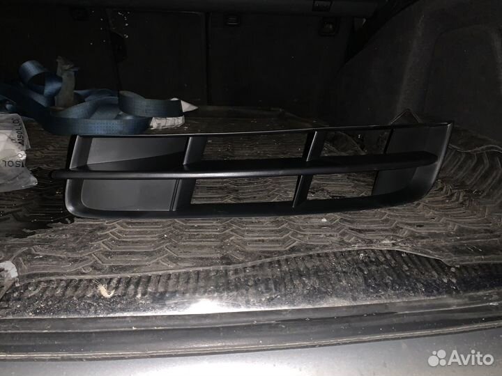 Решетка в передной бампер audi q7