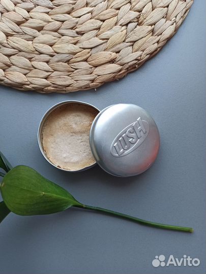 Tвеpдый шампунь lusн Медовая вафля