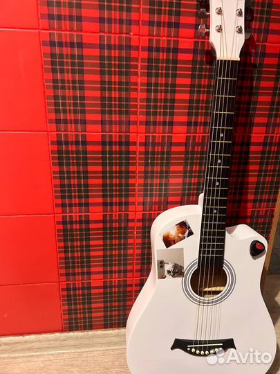 Акустическая гитара