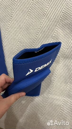 Наколенники для волейбола Demix