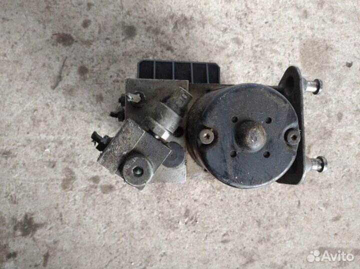 Блок abs Mercedes Benz W210 2001