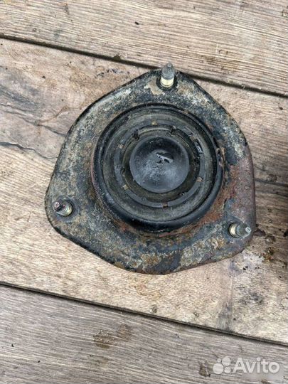 Опорный подшипник Mitsubishi Carisma 1.6