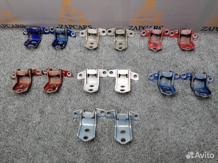 Петли передней двери Mazda 3 5 Cx-7