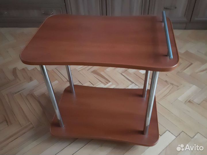 Журнальный столик