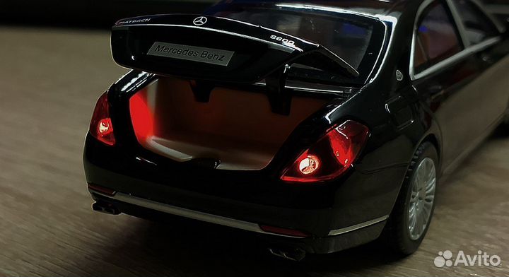 Модель maybach s600 1:32