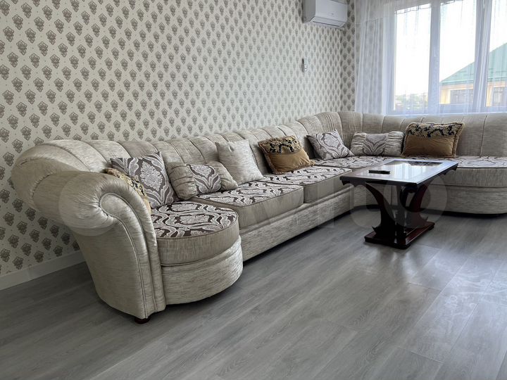 2-к. квартира, 58 м², 5/5 эт.