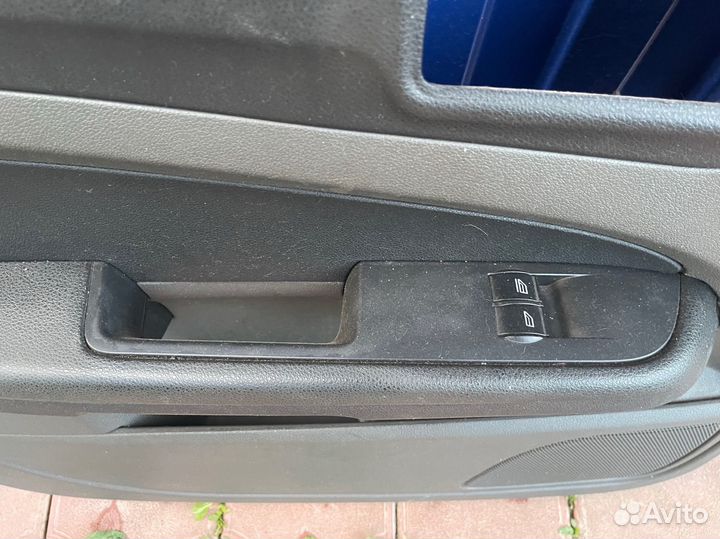 Дверная карта Ford Focus 2 в сборе