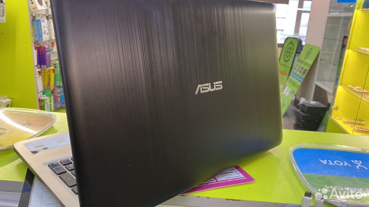 Ноутбук asus