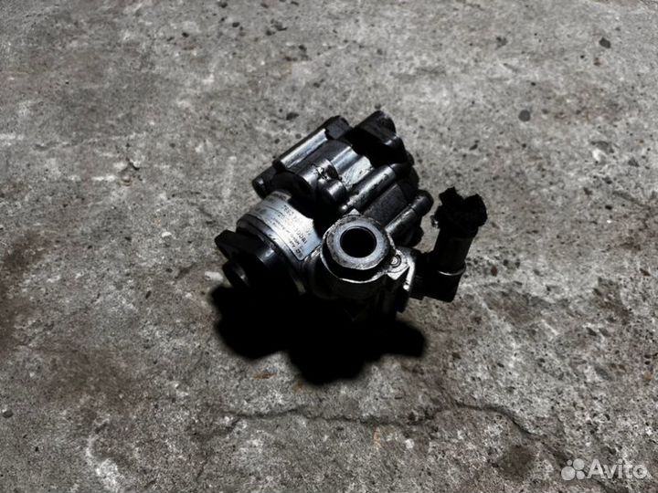 Насос гидроусилителя руля Audi A6 C6/4F 3.2 AUK