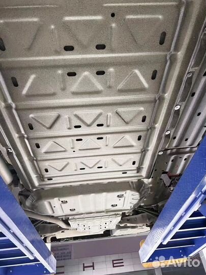 Защита днища LiXiang L9 2,5 мм