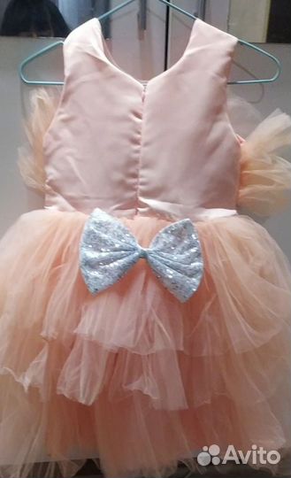Платье праздничное