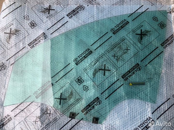 Стекло двери переднее левое Renault Duster 2 (Hjd)