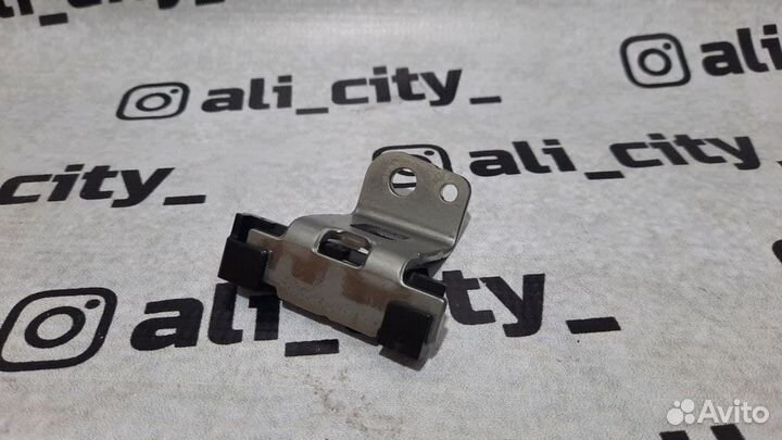 Направляющая цепи грм Камри 50 55 2.5 toyota