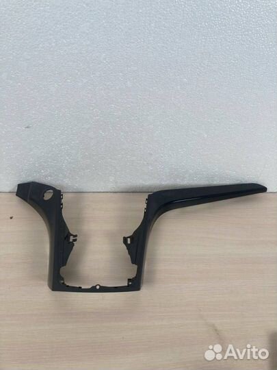 Накладка на торпедо (консоль) нижняя Ford Kuga 2