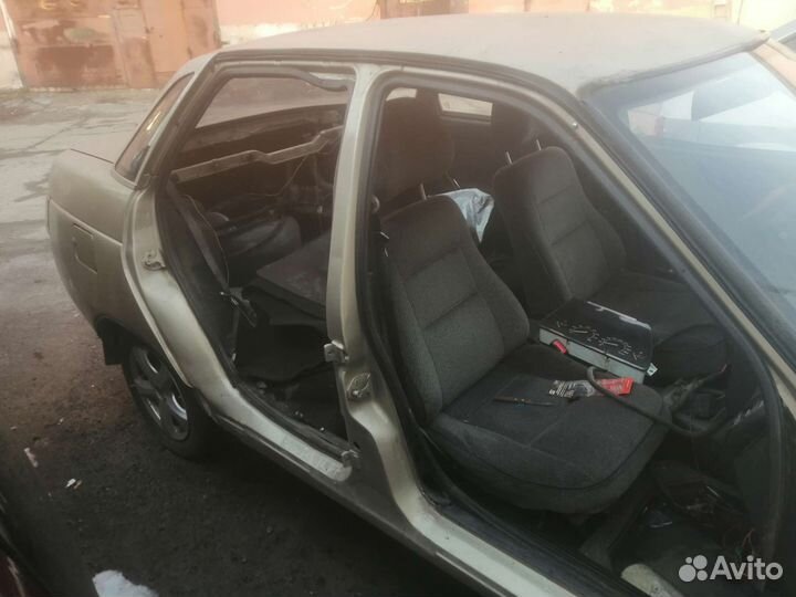 Автомобиль на ваз 2110