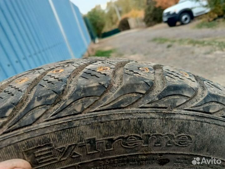 Goodyear UltraGrip Extreme 205/55 R16