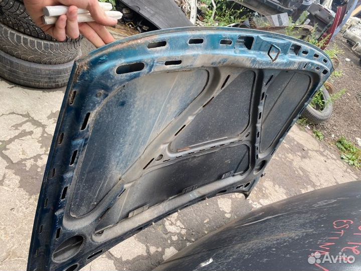 Капот Volkswagen Passat B3