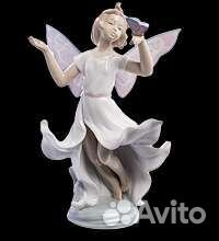 Статуэтка фарфоровая 