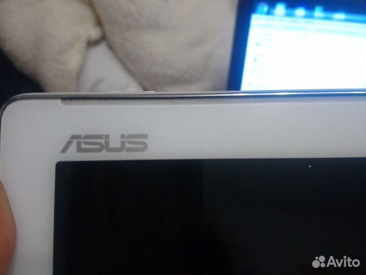Продам планшет Asus zenPad