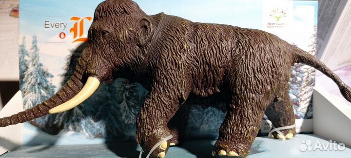 Коллекционные фигурки животных