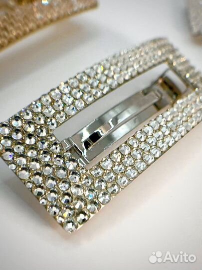 Заколка для волос со стразами