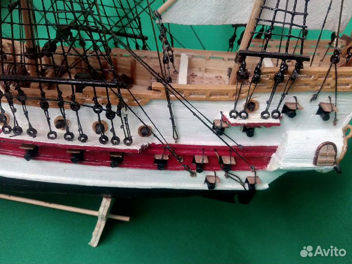 Модель корабля 