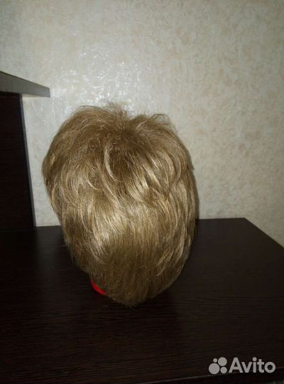 Парик женский короткий