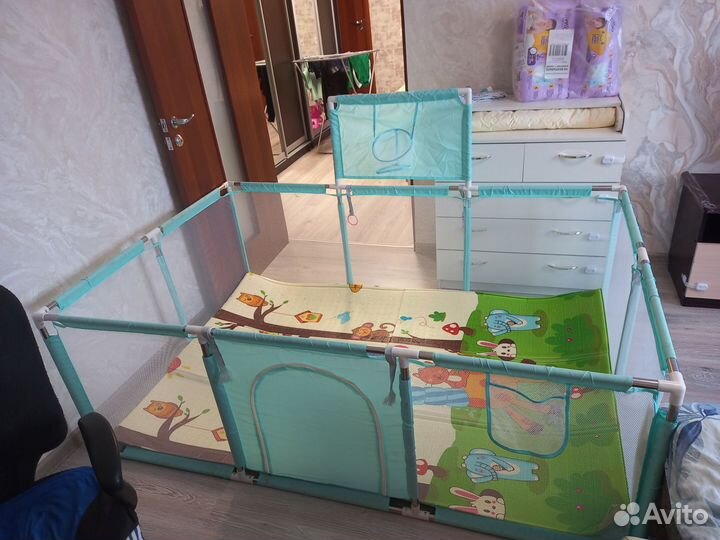 Манеж детский с ковриком