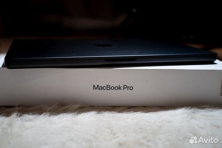 Черный Apple Macbook Pro 16 m3 Pro 36/512