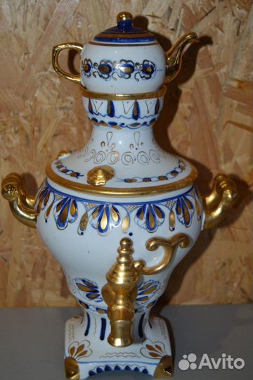 Самовары разные 8шт розовая и синяя гжель