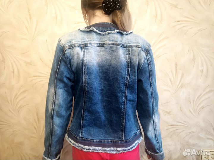 Джинсовая курточка для девочки 38-40 р
