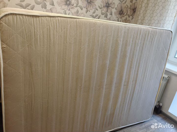Матрас 140х200 бу