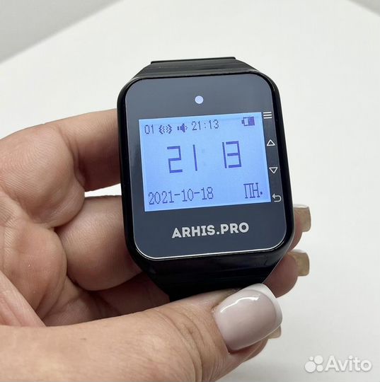 Часы вызова персонала к кнопке вызова официанта